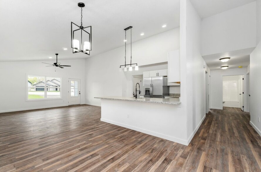 Building Photo - 168 Sky View Meadow Dr