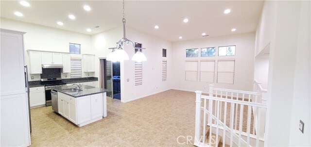 Building Photo - 61 Mission Bell