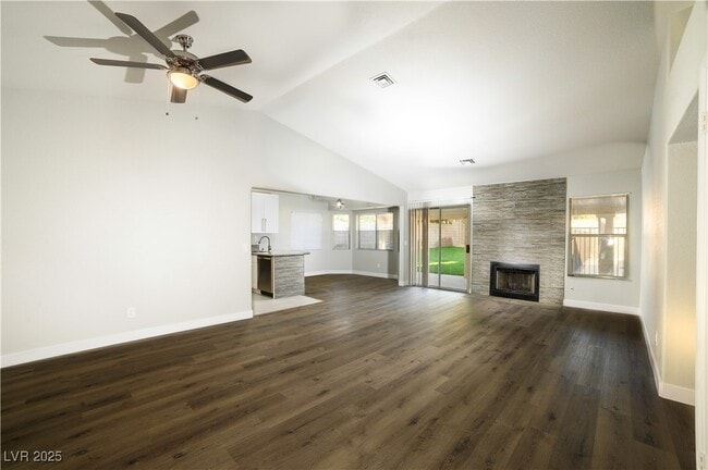 Building Photo - 836 Teal Wing Way