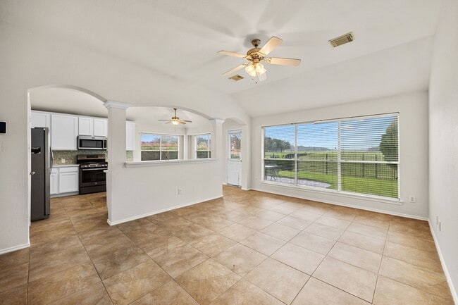Building Photo - 4702 Forest Home Dr