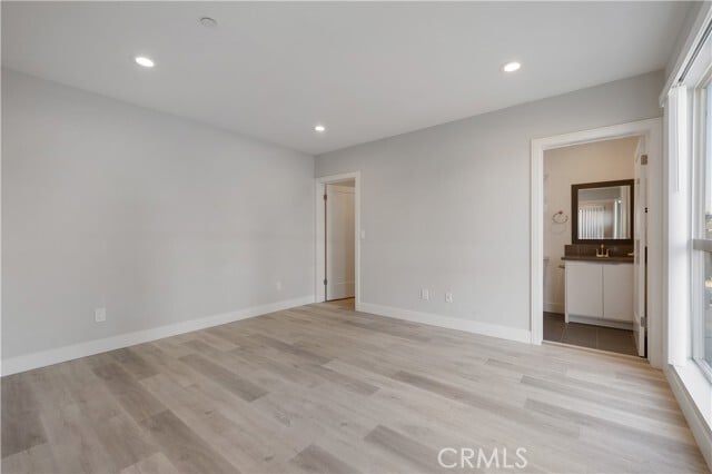 Building Photo - 2733 S La Brea Ave