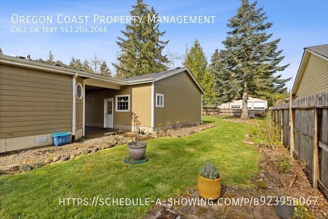 Building Photo - 2347 N Chinook Ln