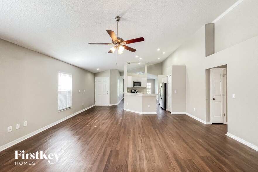 Building Photo - 2162 Brandon Park Cir