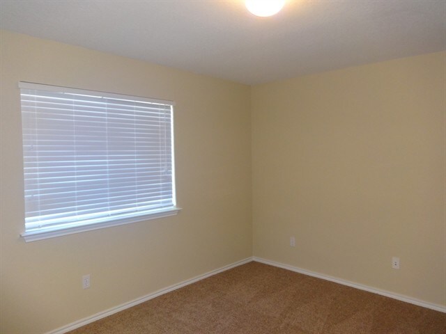 Building Photo - 23007 Airedale Ln