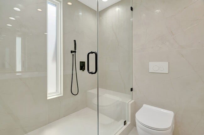 Building Photo - Modern 1BR in NoHo w/ Luxury European Finishes