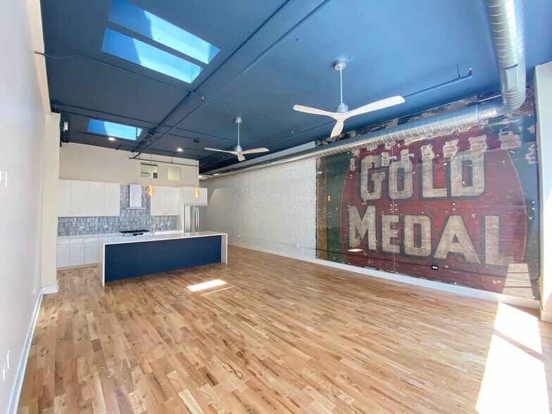 Building Photo - 326 N Michigan Ave