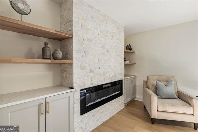 Building Photo - 72 Ivy Pkwy NE