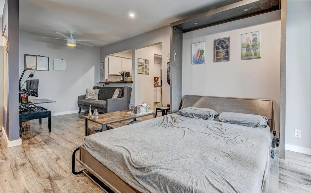 Building Photo - 8027 Caminito de Pizza