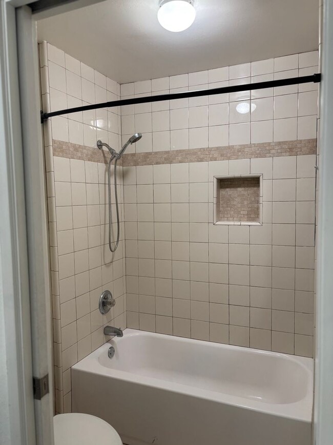 Building Photo - Upgraded 1 Bedroom Condo in Mission Valley for Lease
