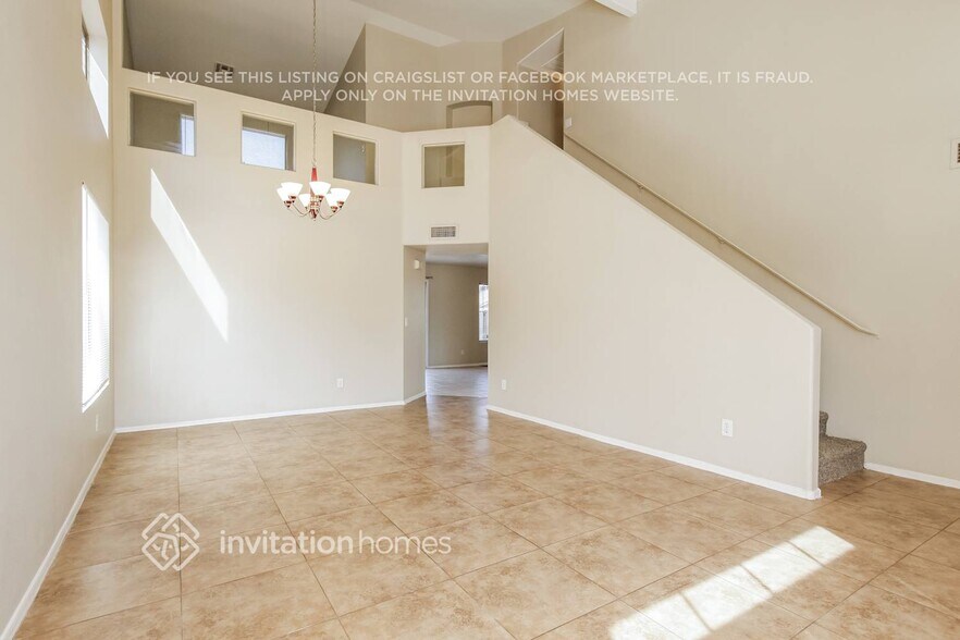 Building Photo - 9318 N 85th Dr