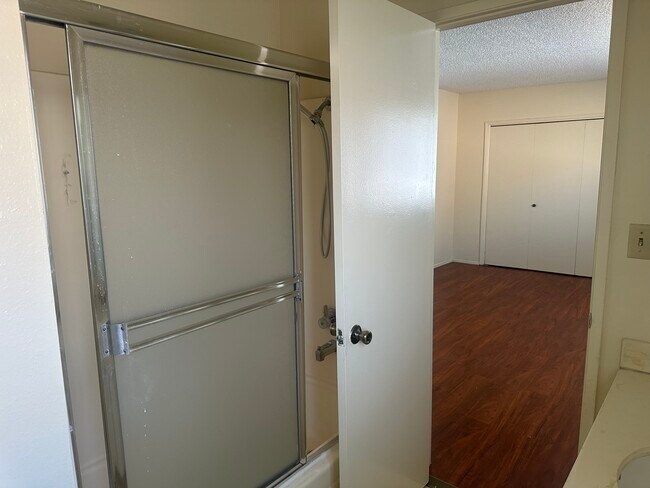 Building Photo - 15524 Sherman Way
