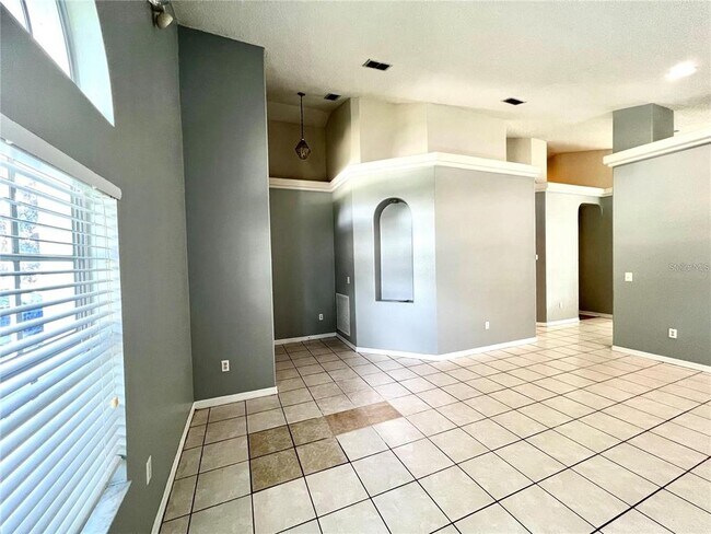 Building Photo - 16708 Glenbrook Blvd