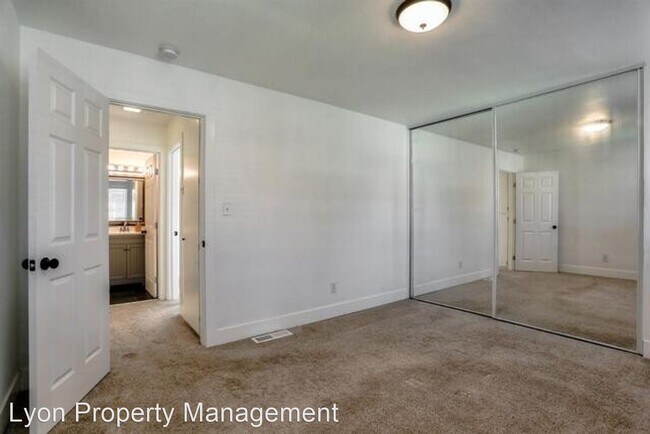 Building Photo - 2 br, 1.5 bath House - 5997 Bamford Drive