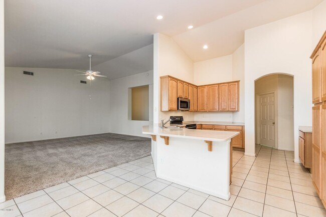Building Photo - 24627 N 45th Dr