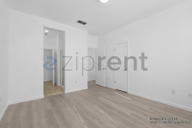 Building Photo - 10923 Tower Park Dr