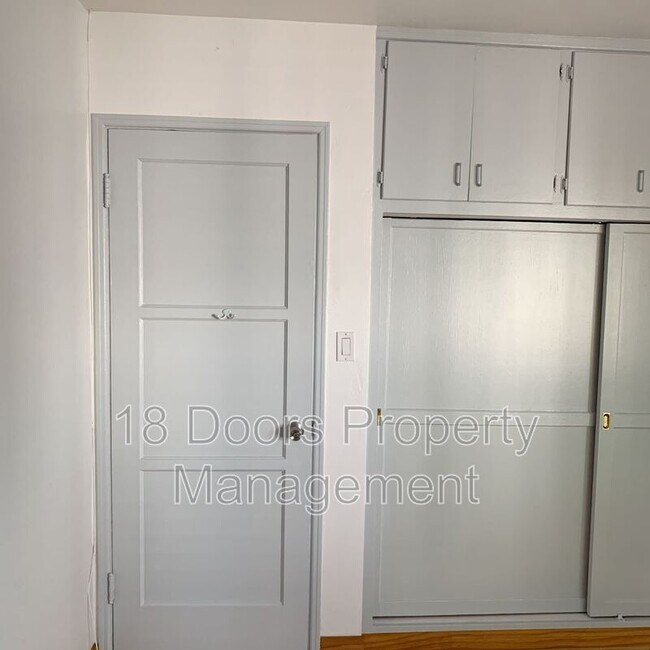 Building Photo - 5169 Tipton St