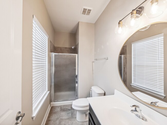 Building Photo - 425 Brushfield Park Dr