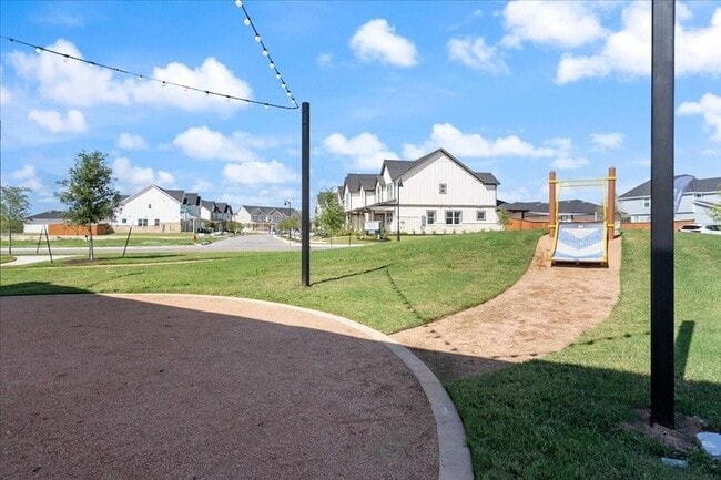 Building Photo - 2510 Ophelia Levi Ln