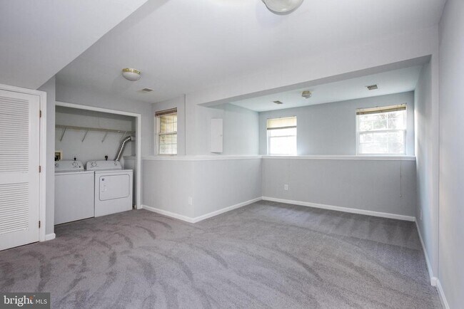 Building Photo - 44877 Grove Terrace
