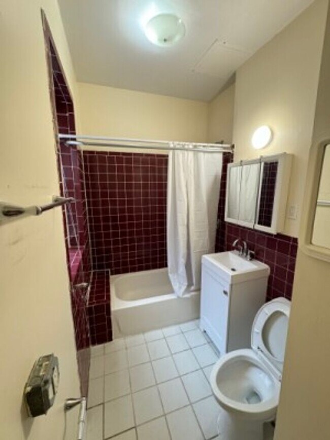 Building Photo - Mission Hill - 2 BR Apartment - 9/1/26 - NO BROKER FEE