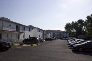 Building Photo - Orchard Crest Apartments