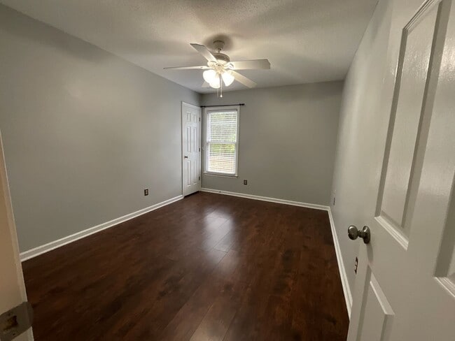 Building Photo - Poplar Grove! Northwest Schools - Updated ...