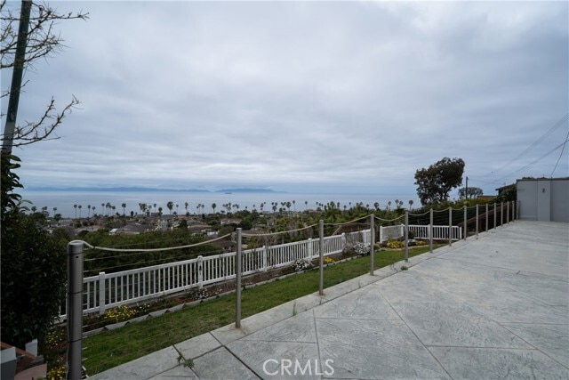 Building Photo - 1733 Vallecito Dr