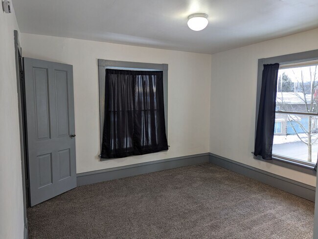 Building Photo - 299-301 Randolph Street