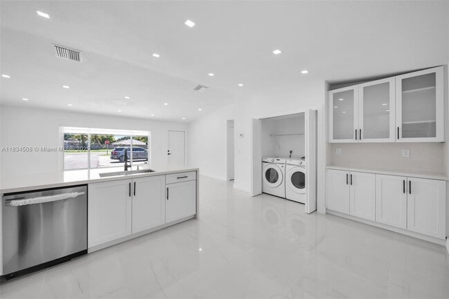 Building Photo - 20747 NW 41st Ave