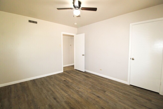 Building Photo - 434 Cosgrove St