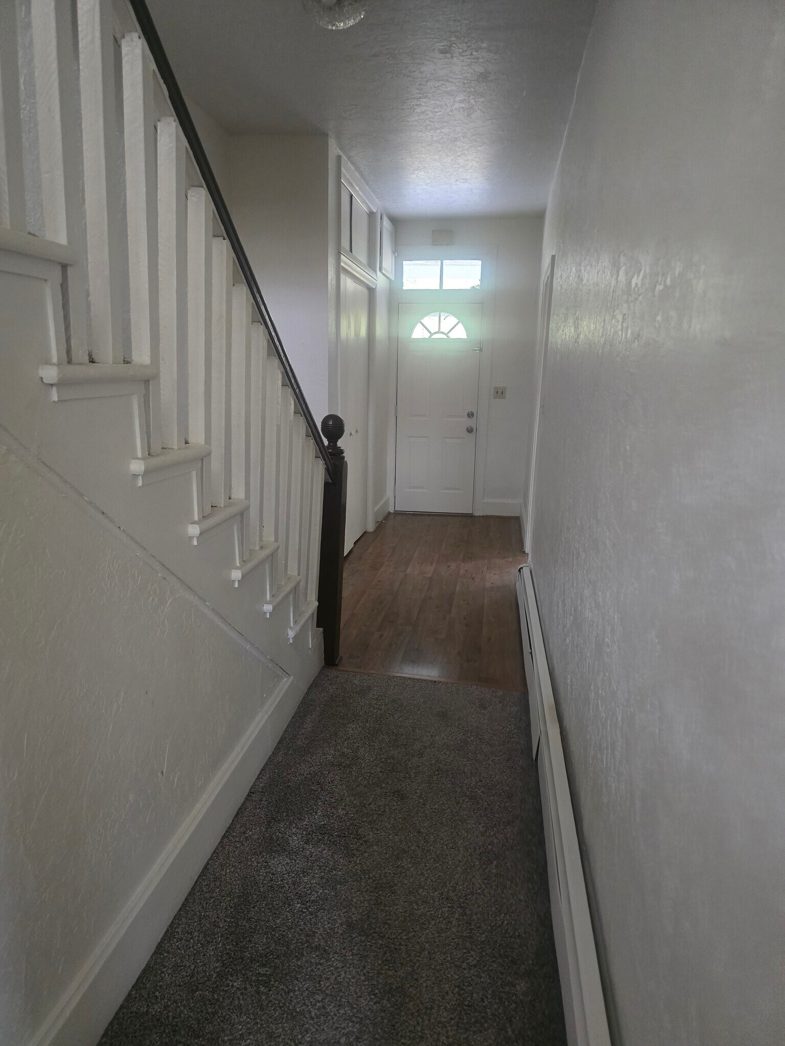 Building Photo - 708 Erie St