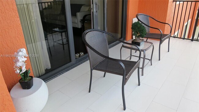 Building Photo - 100 Andalusia Ave