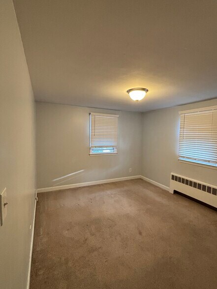 Building Photo - 40 Neillian Way