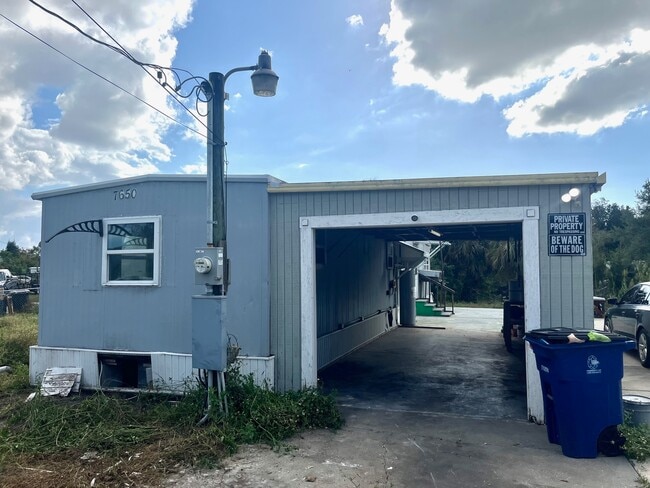 Building Photo - 7650 Ebson Dr
