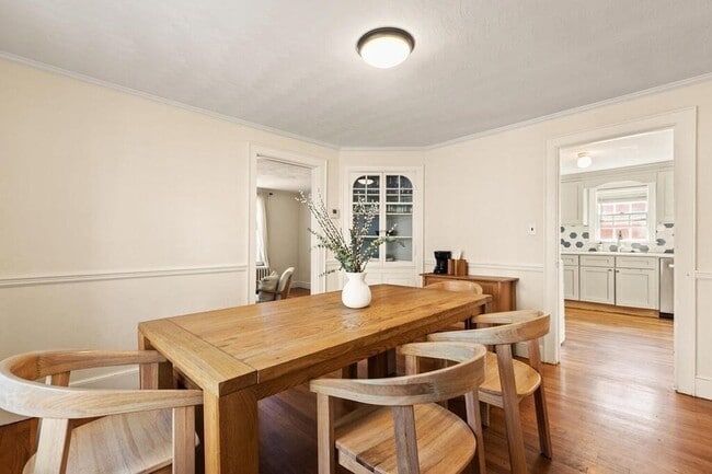 Building Photo - 7 Marrigan St