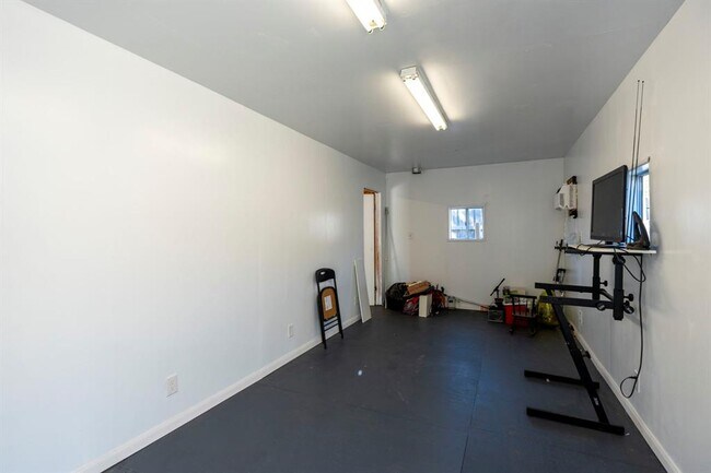 Building Photo - 8403 Sage Mountain Dr