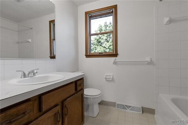 Building Photo - 276 Tennyson Terrace