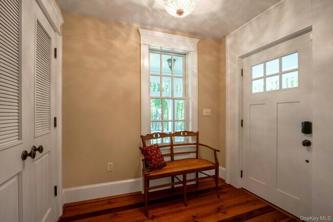 Building Photo - 314 Haverstraw Rd