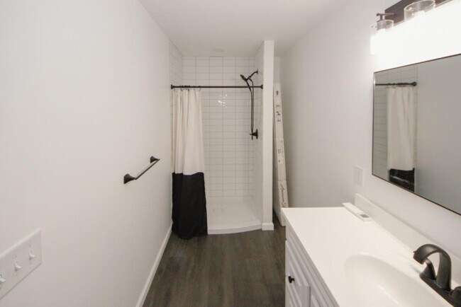 Building Photo - 6157 Orville Dr