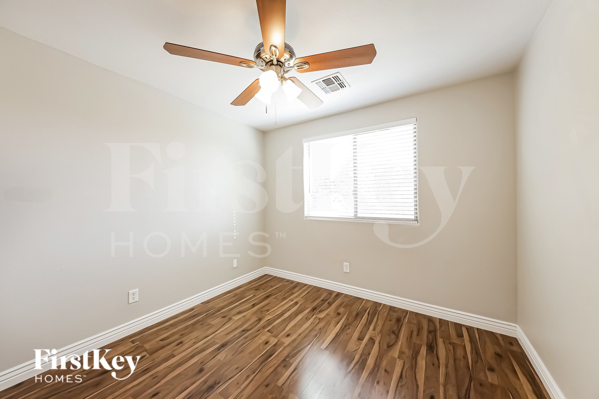 Building Photo - 15150 N 146th Ave