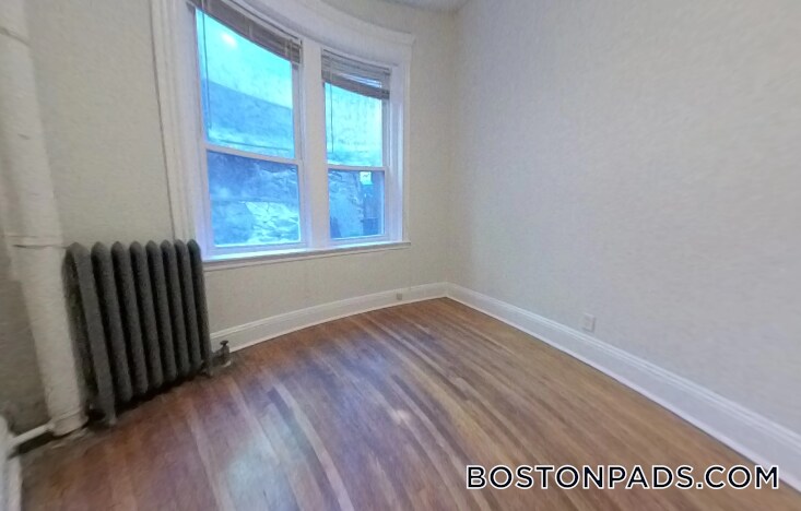 Building Photo - 1450 Commonwealth Ave