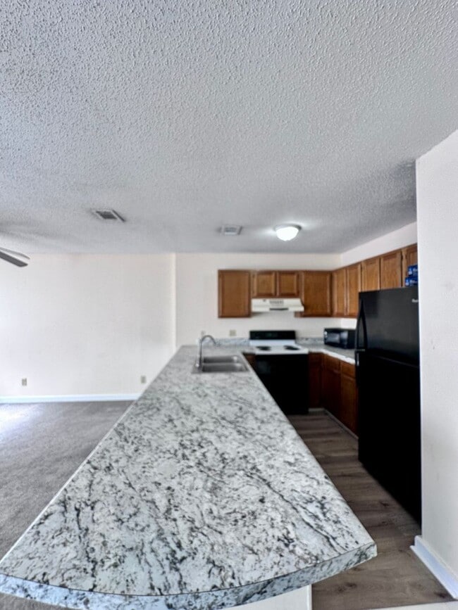 Building Photo - Walk to the Beach from this Ground Floor 1B/ 1B Long Term Rental on Holiday Isle in Destin
