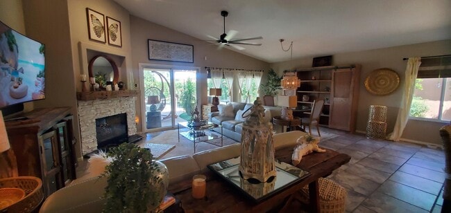 Building Photo - 82570 Delano Dr