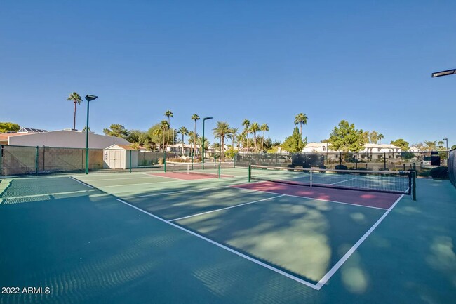 Building Photo - Beautiful 55+ Ahwatukee neighborhood spacious 2/br 2/ba home -  Rent Includes membership to Ahwat...