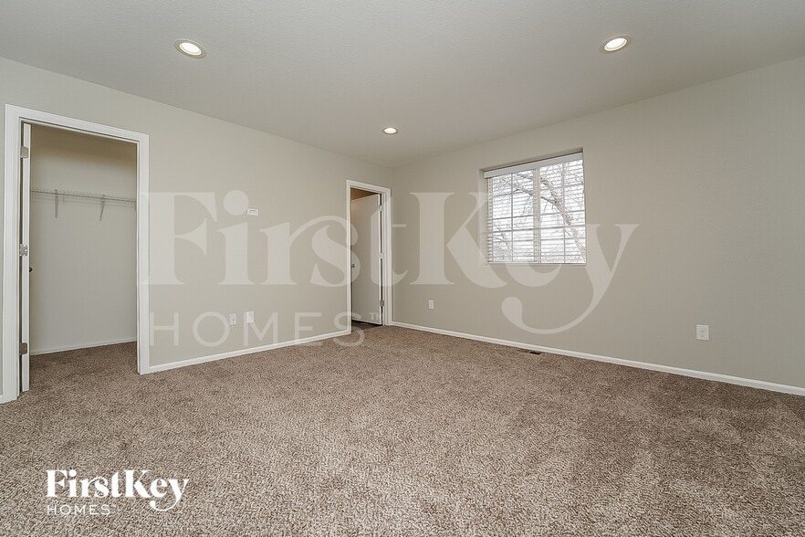 Building Photo - 10123 Elm Ct