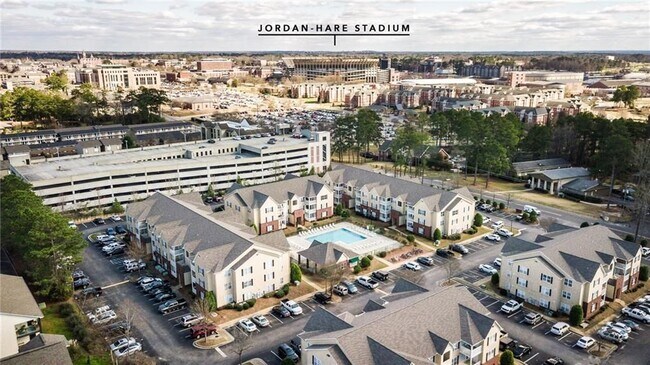 Adjacent to Campus on Magnolia - 730 W Magnolia Ave