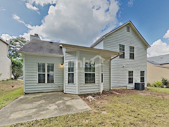 Building Photo - 2646 Lake Park Bnd