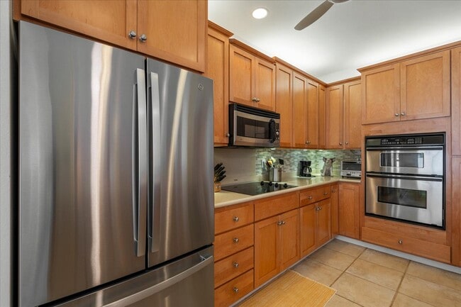 Building Photo - 67 Ahekolo St