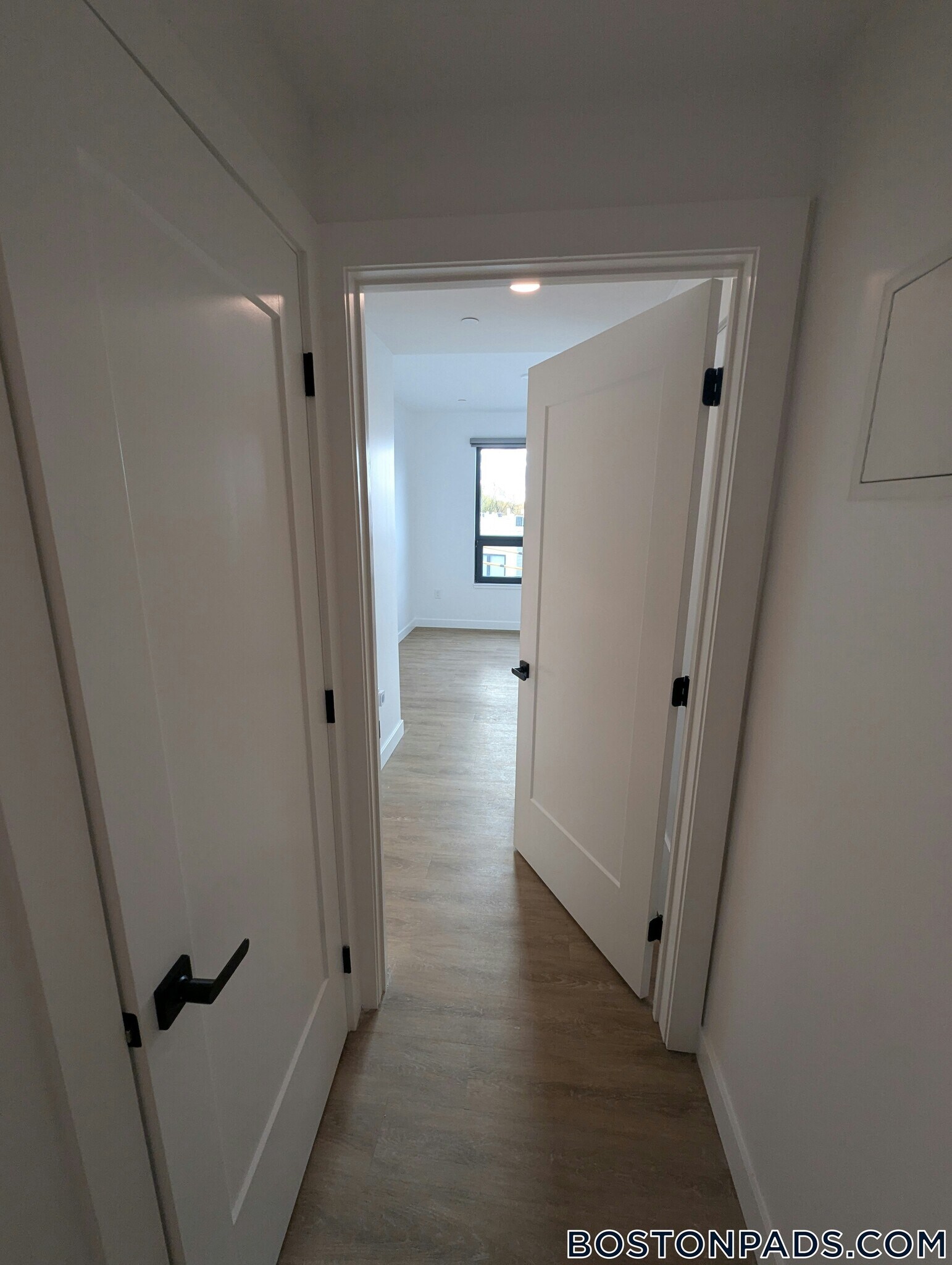 Building Photo - 199 Gardner St