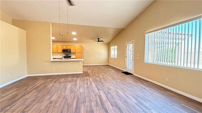 Building Photo - 3846 Waynesvill St